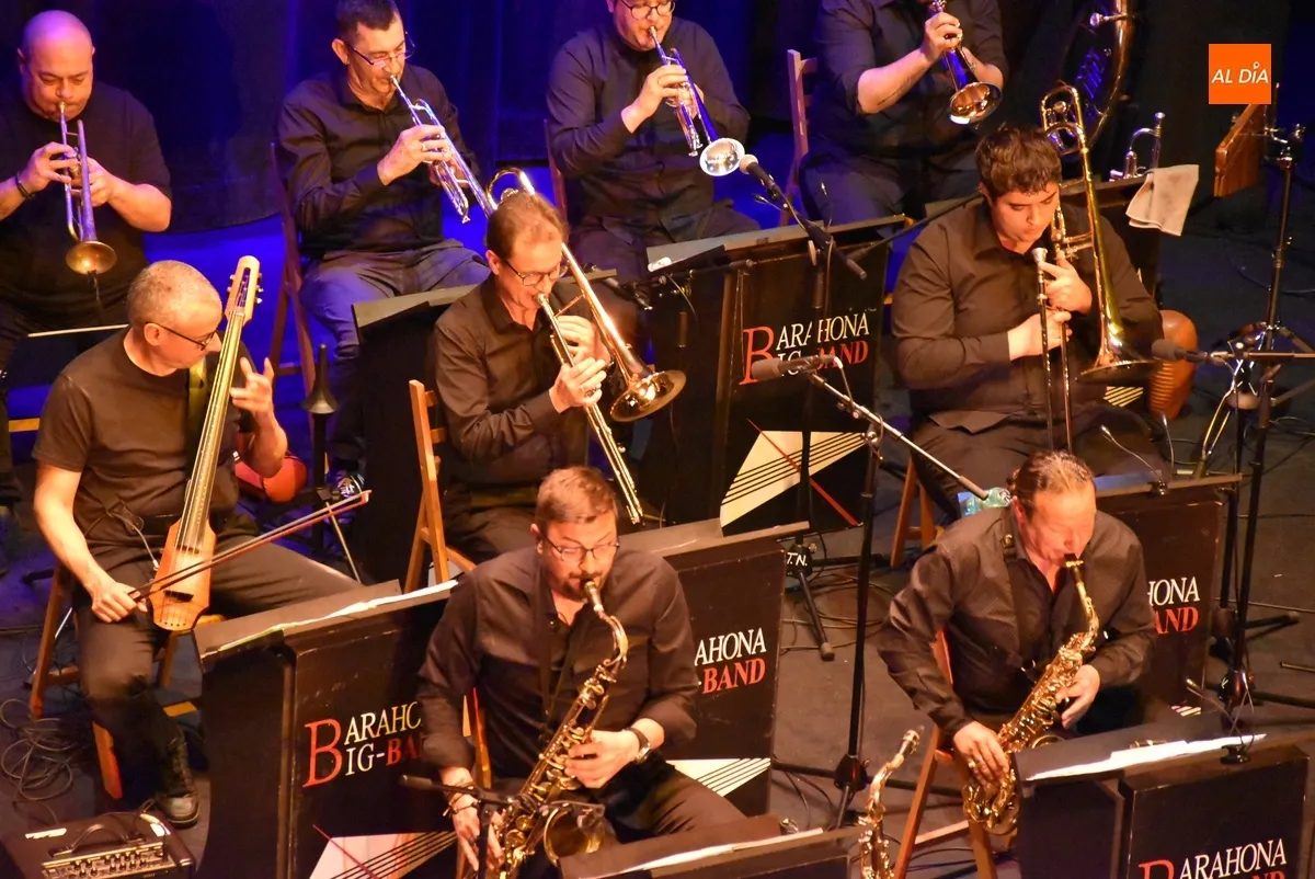 Foto 10 - Gran entrada para disfrutar de la m&uacute;sica de cine de la Barahona Big Band