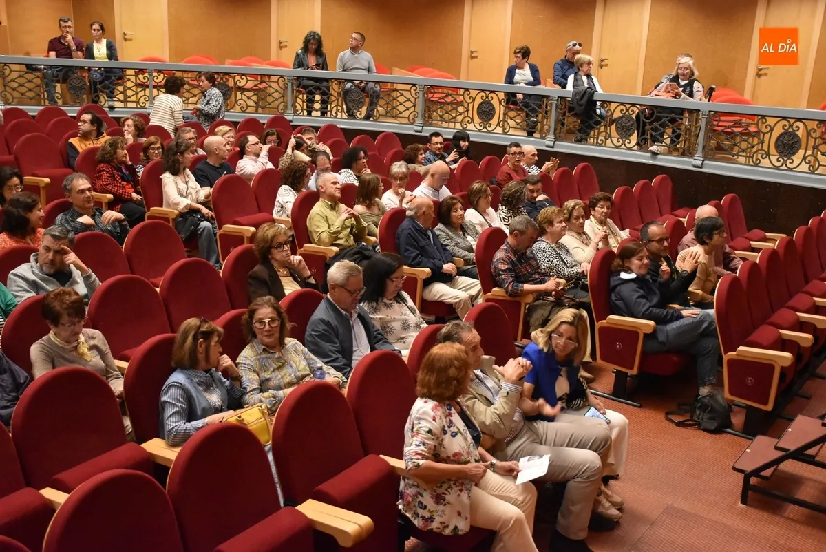 Foto 3 - Teatro Defondo pone el broche con &lsquo;Se&ntilde;ora Einstein&rsquo; al semestre de la Red de Teatros