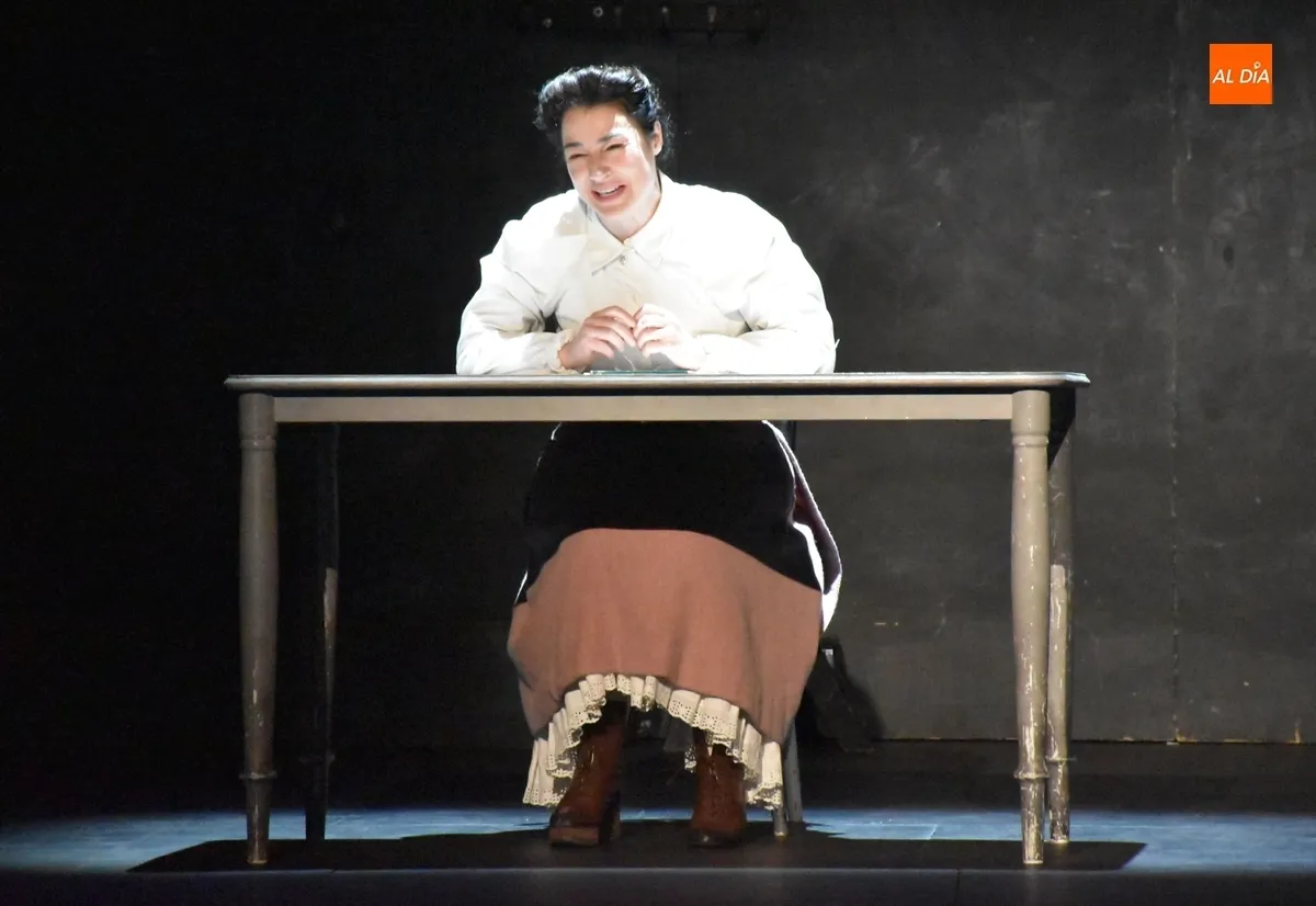 Foto 6 - Teatro Defondo pone el broche con &lsquo;Se&ntilde;ora Einstein&rsquo; al semestre de la Red de Teatros