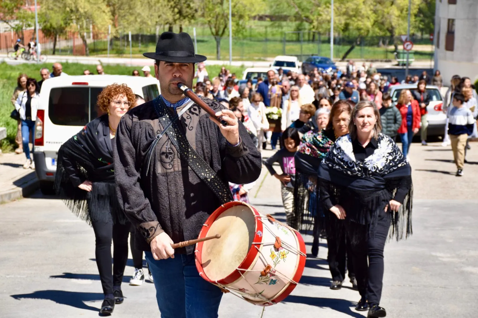 Guijuelo honra a San José Obrero con procesión y bailes tradicionales