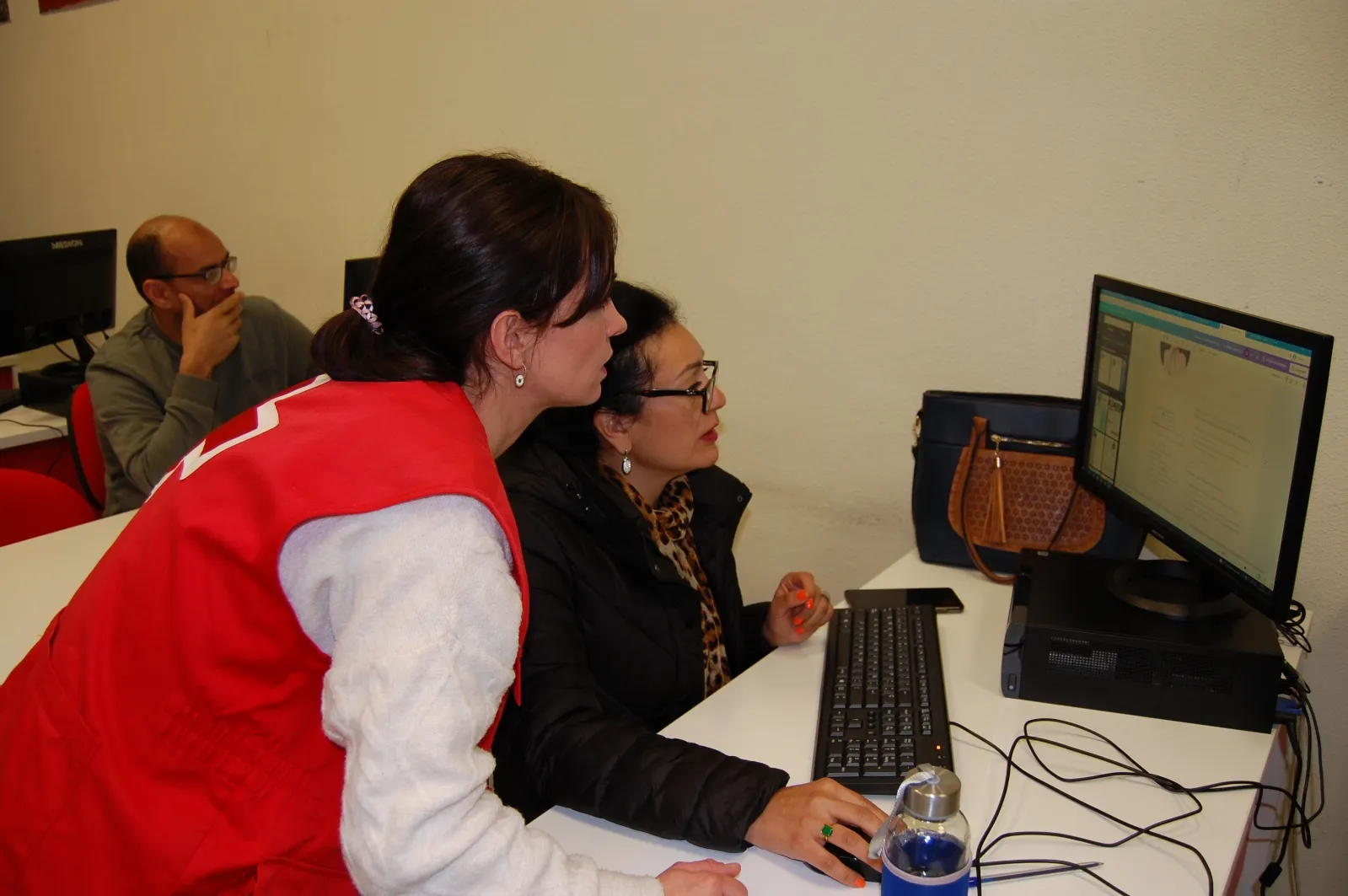 Imágenes de archivo de la formación de Cruz Roja