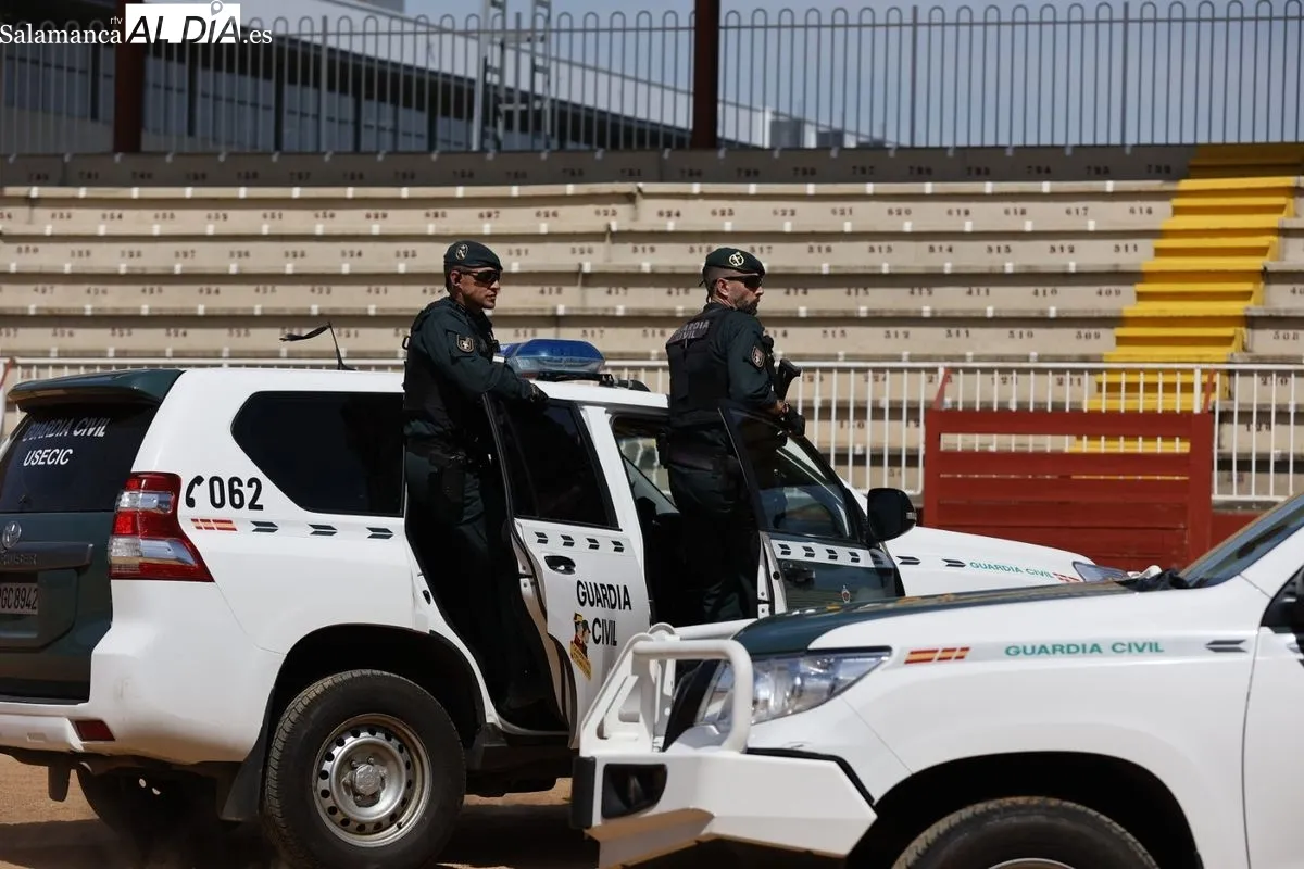 Demostración de la Guardia Civil en el Recinto Ferial de la Diputación de Salamanca ante 2.000 escolares. Foto de David Sañudo