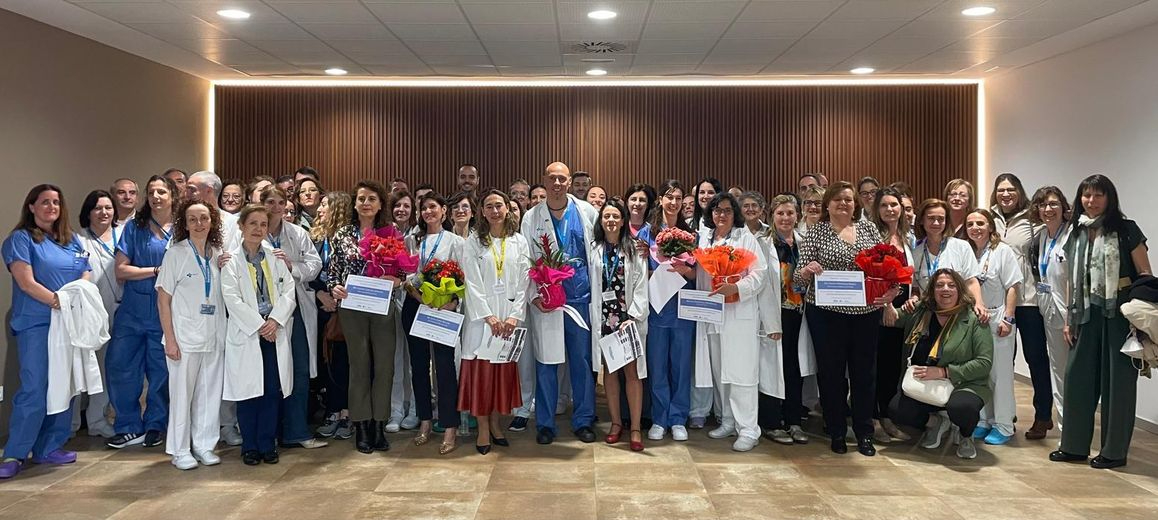 El Hospital de Salamanca reconoce el trabajo de seis profesionales en el Día Internacional de la Enfermería 