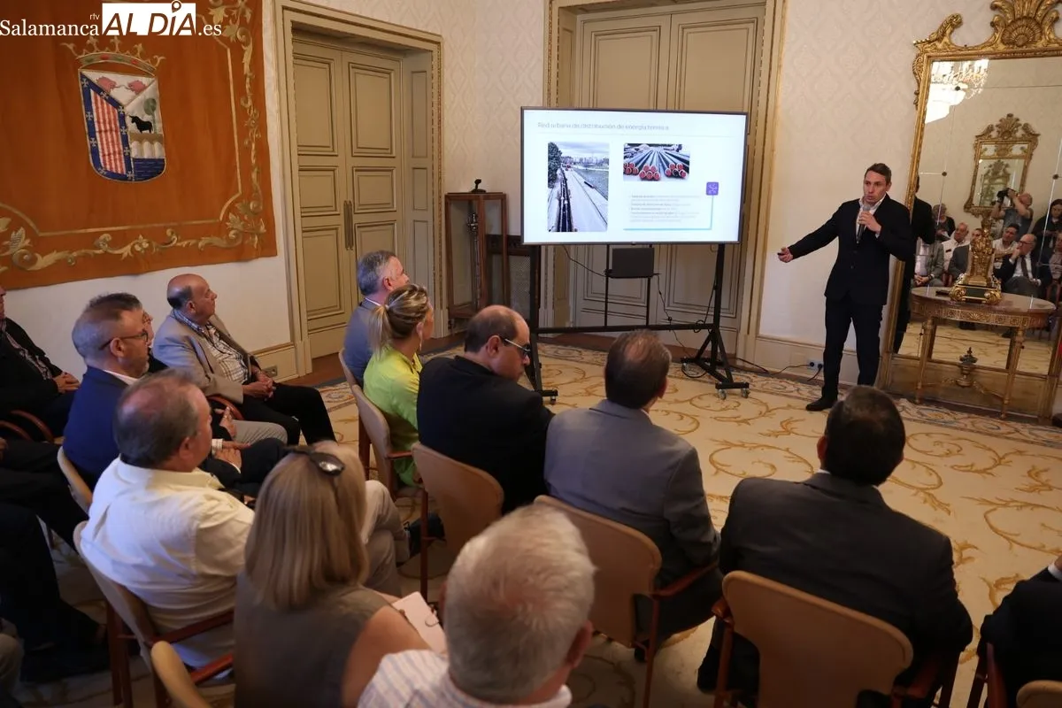 Presentación del ambicioso proyecto energético que se va a desarrollar en Salamanca. Foto de David Sañudo