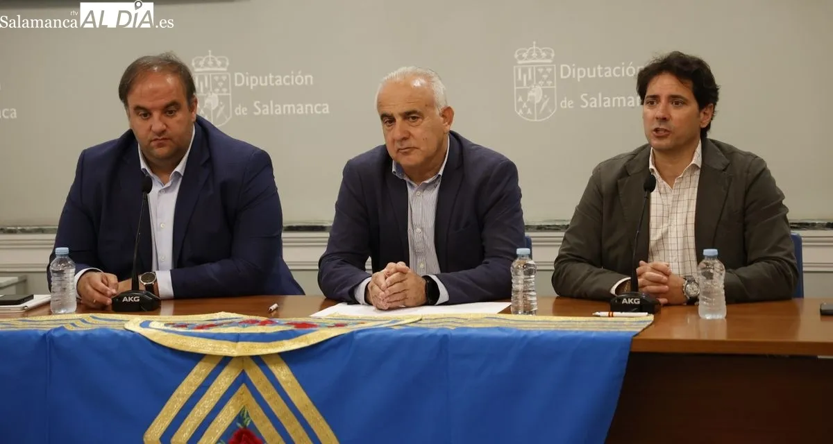 Presentación en la Diputación de la clase práctica de la Escuela de Tauromaquia de Salamanca que se hará en Guijuelo. Foto de David Sañudo