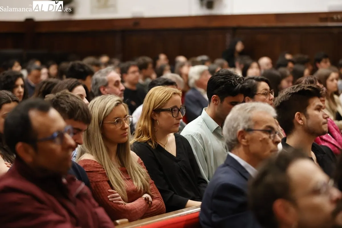 El prestigioso filósofo político Michael Sandel, profesor de la Universidad de Harvard y Premio Princesa de Asturias de Ciencias Sociales 2018, ha participado este martes en el ciclo de conferencias organizado con motivo del V Centenario de la Escuela de 
