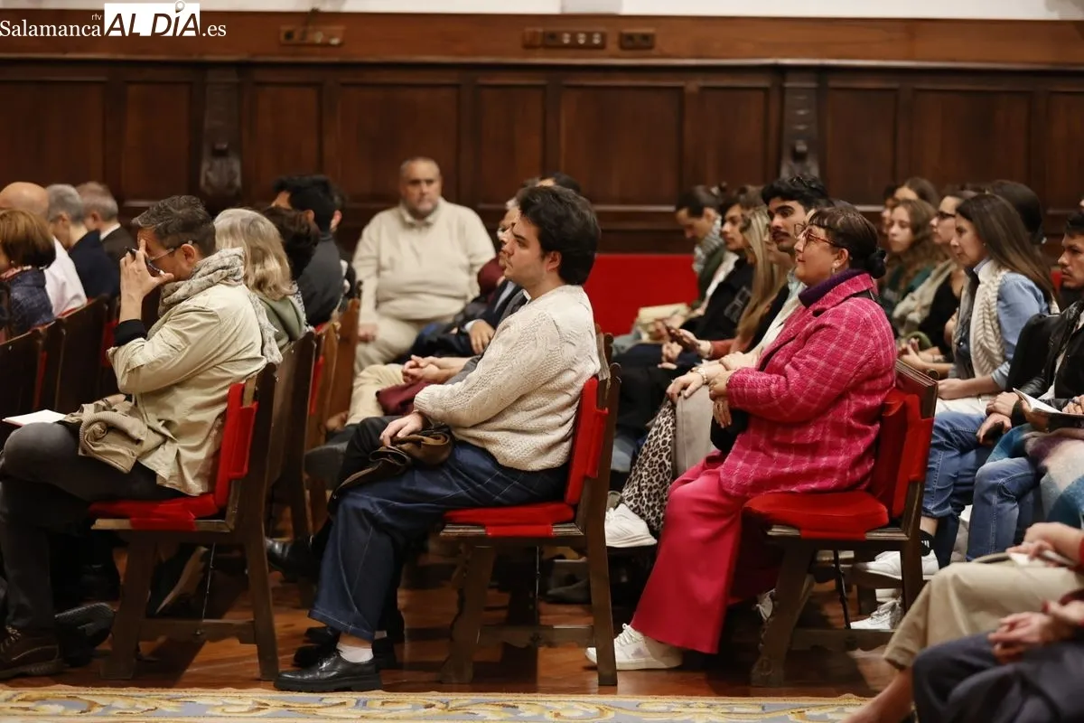 El prestigioso filósofo político Michael Sandel, profesor de la Universidad de Harvard y Premio Princesa de Asturias de Ciencias Sociales 2018, ha participado este martes en el ciclo de conferencias organizado con motivo del V Centenario de la Escuela de 