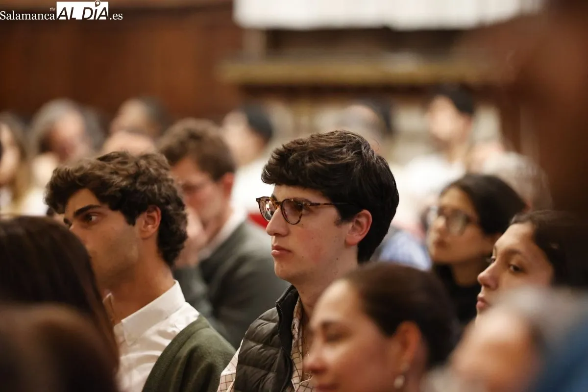 El prestigioso filósofo político Michael Sandel, profesor de la Universidad de Harvard y Premio Princesa de Asturias de Ciencias Sociales 2018, ha participado este martes en el ciclo de conferencias organizado con motivo del V Centenario de la Escuela de 