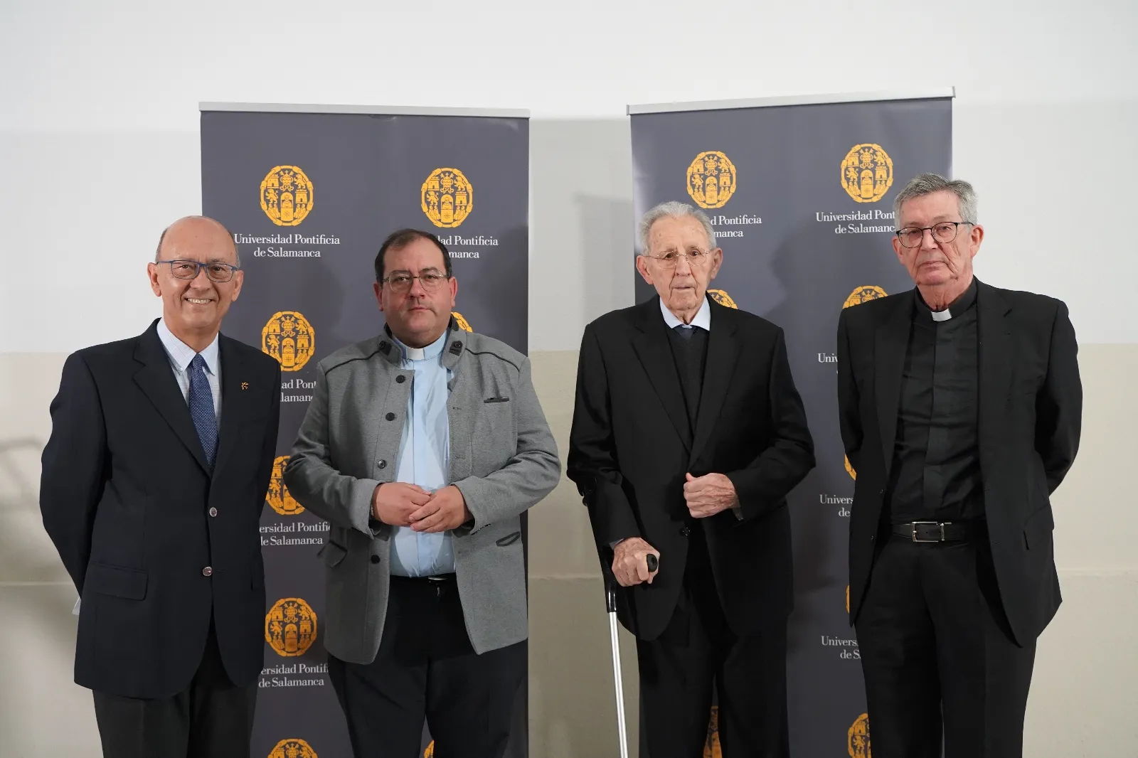 Foto 2 - El colegio Carmen Mart&iacute;n Gaite de Santa Marta estrena su propio huerto