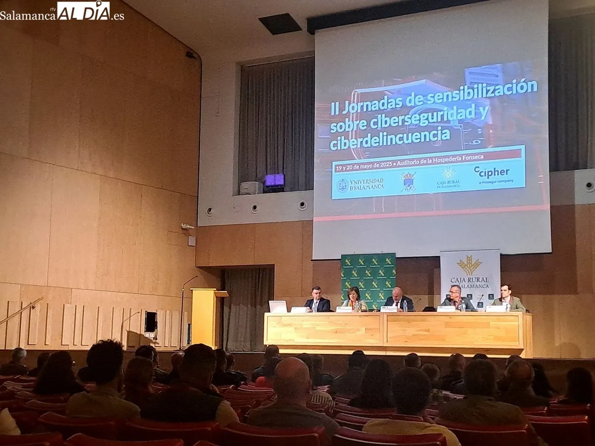 II Jornadas de sensibilización y ciberdelincuencia en el Auditorio Fonseca. Foto de David Domínguez