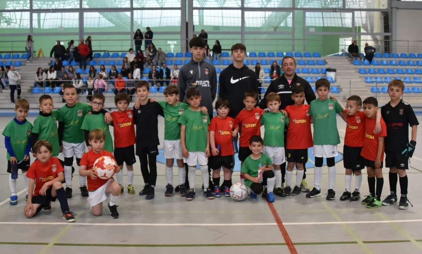 Foto 2 - El Ciudad Rodrigo juega a cubierto una nueva jornada de su Liga Prebenjam&iacute;n