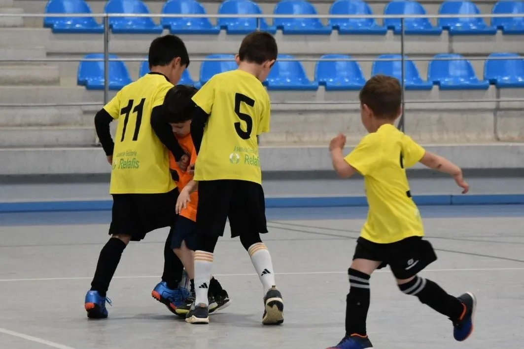 Foto 7 - El Ciudad Rodrigo juega a cubierto una nueva jornada de su Liga Prebenjam&iacute;n