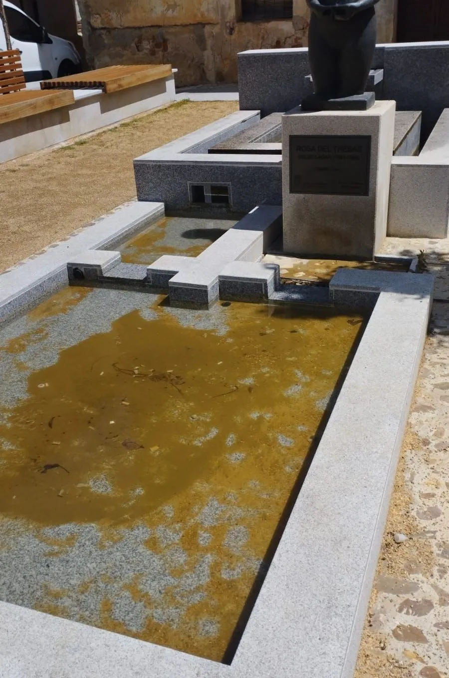 Foto 4 - El PSOE denuncia el &ldquo;lamentable estado&rdquo; del Campo de Carniceros en pleno puente