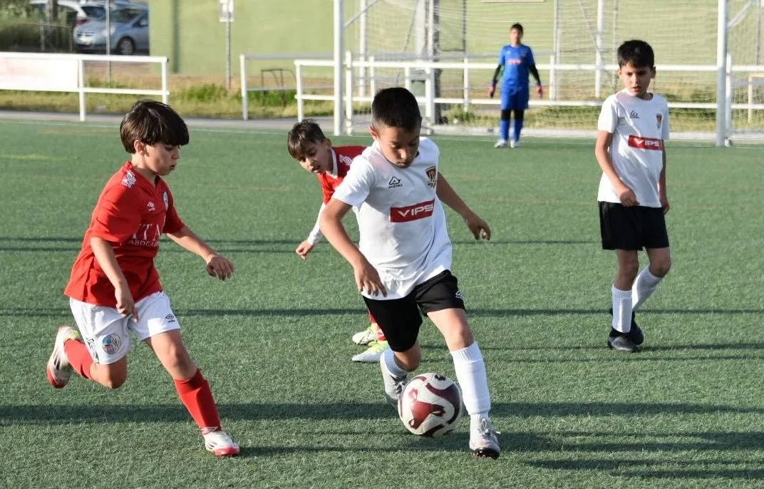 Foto 7 - Enorme victoria del Benjam&iacute;n A del Ciudad Rodrigo para acabar la liga en una fabulosa 4&ordf; plaza