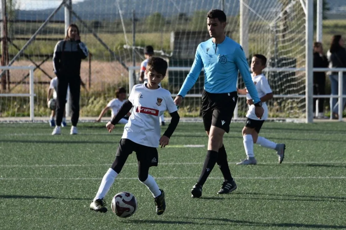 Foto 4 - Enorme victoria del Benjam&iacute;n A del Ciudad Rodrigo para acabar la liga en una fabulosa 4&ordf; plaza