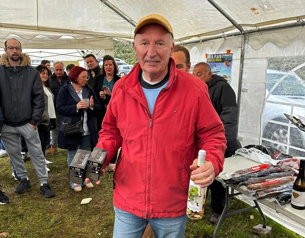Foto 4 - Daniel Cenzual gana la tirada al plato de las fiestas de La Atalaya