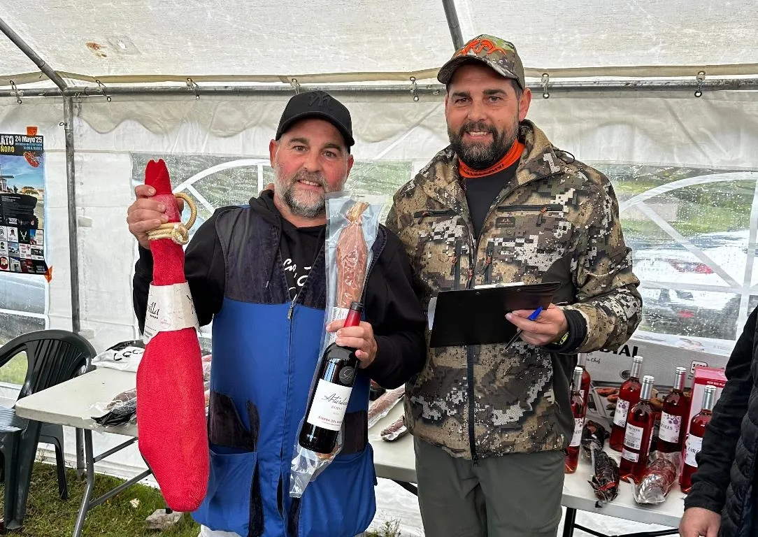 Foto 7 - Daniel Cenzual gana la tirada al plato de las fiestas de La Atalaya