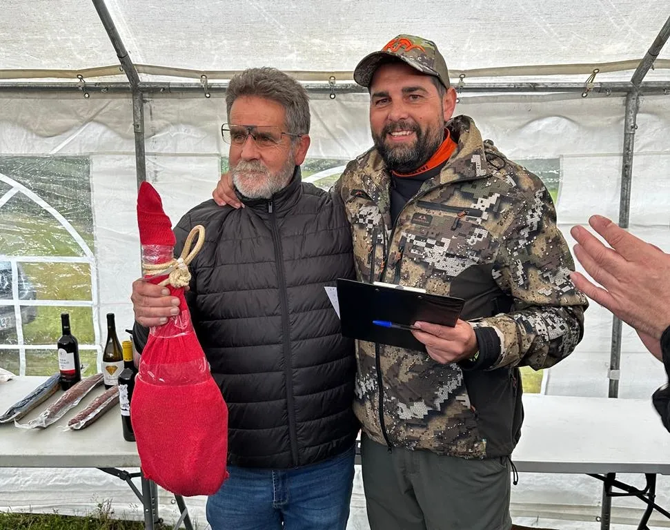 Foto 10 - Daniel Cenzual gana la tirada al plato de las fiestas de La Atalaya