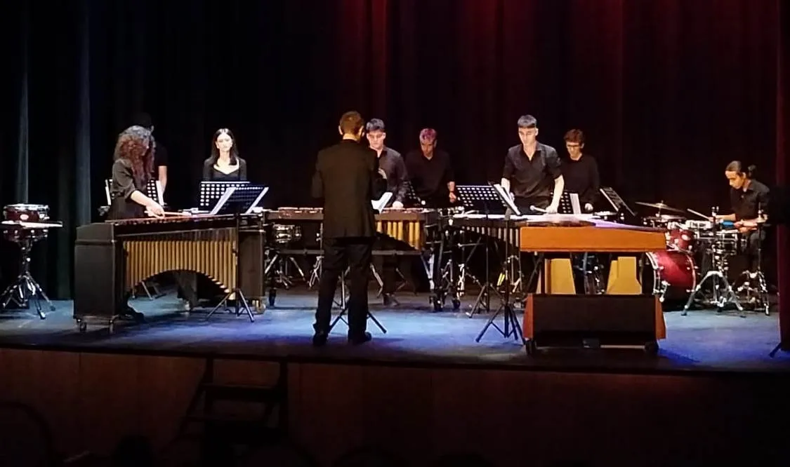 Foto 3 - El Grupo de Percusi&oacute;n del Conservatorio Profesional de Salamanca encandila a los mirobrigenses