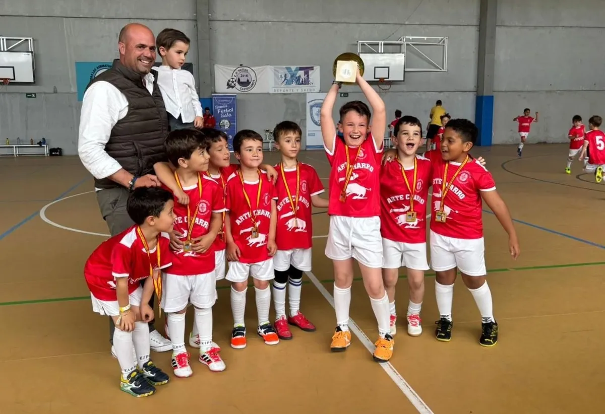 Foto 5 - Los 2 Prebenjamines del III Columnas triunfan en sus respectivas Copas Asafusa