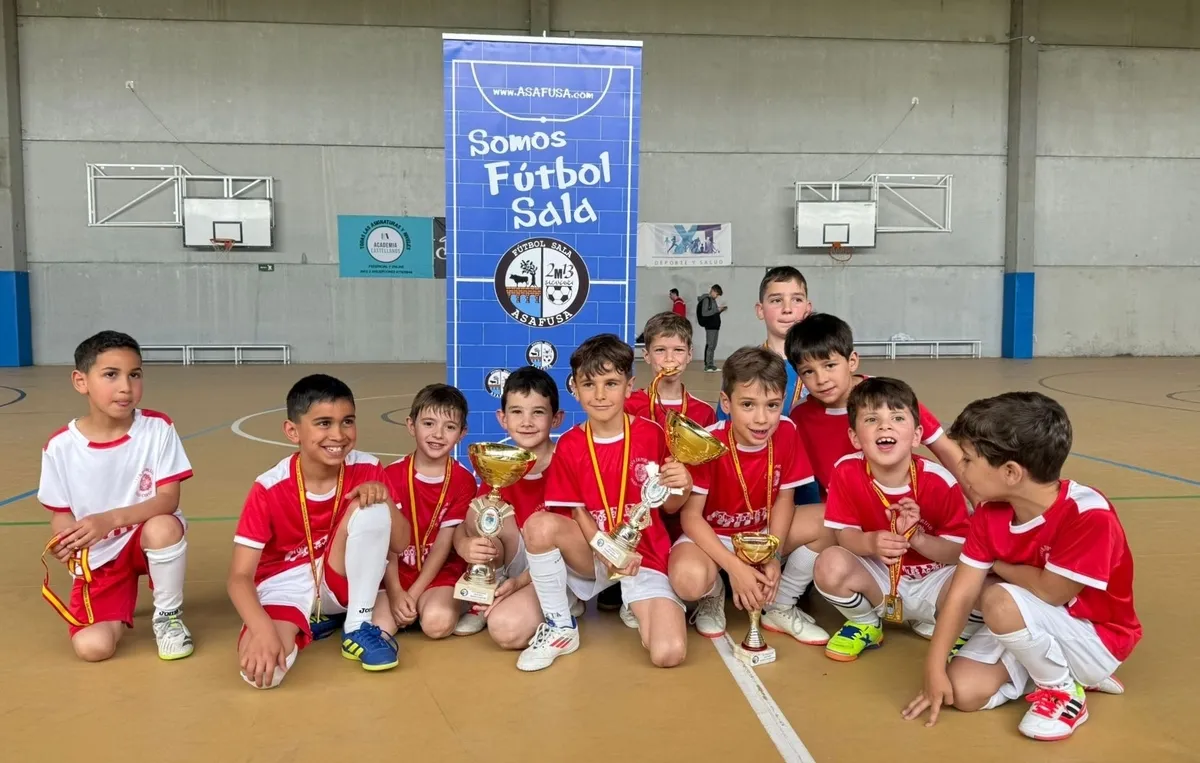 Foto 3 - Los 2 Prebenjamines del III Columnas triunfan en sus respectivas Copas Asafusa