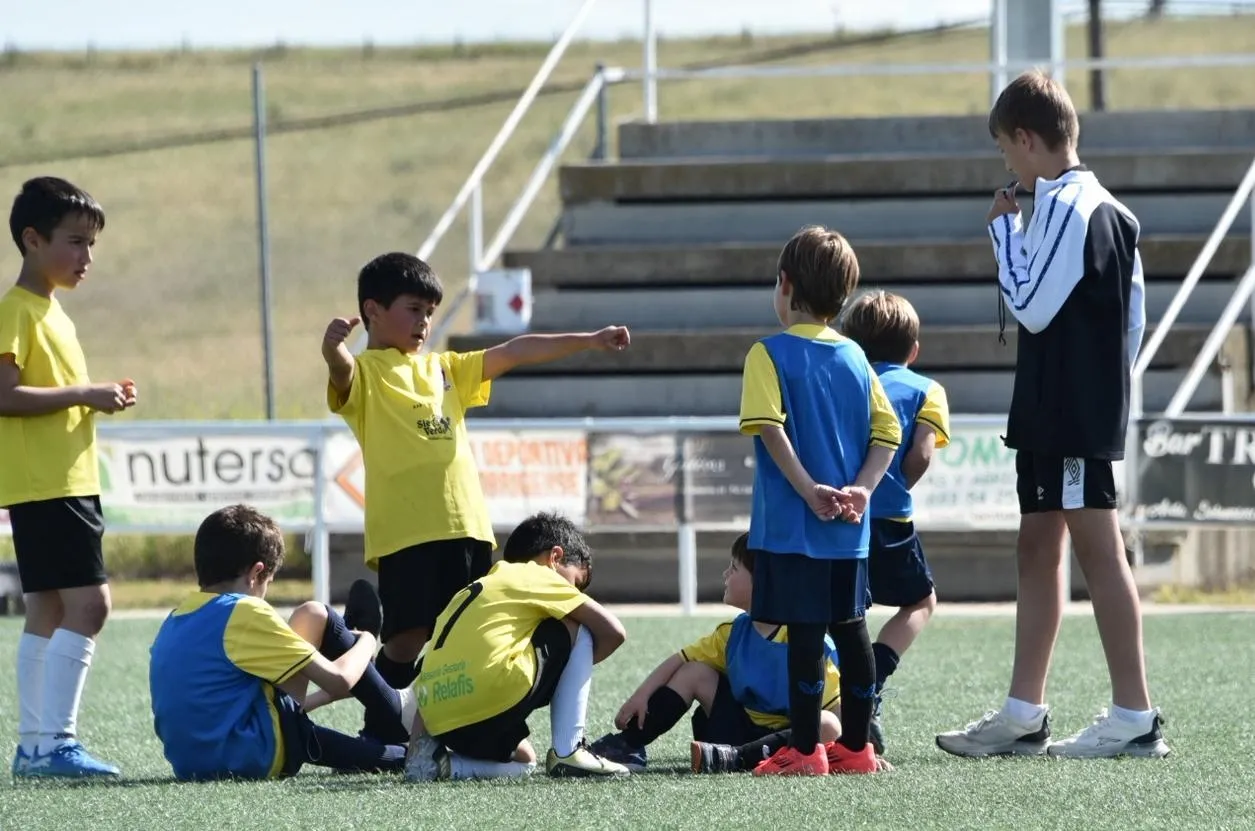 Foto 6 - La Liga Prebenjam&iacute;n del Ciudad Rodrigo recupera un encuentro aplazado