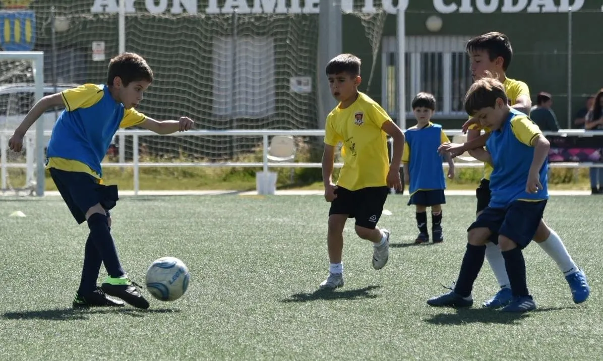 Foto 8 - La Liga Prebenjam&iacute;n del Ciudad Rodrigo recupera un encuentro aplazado