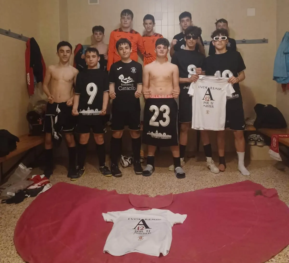 Foto 2 - El Infantil Escolar del III Columnas se corona campe&oacute;n de Castilla y Le&oacute;n arrasando