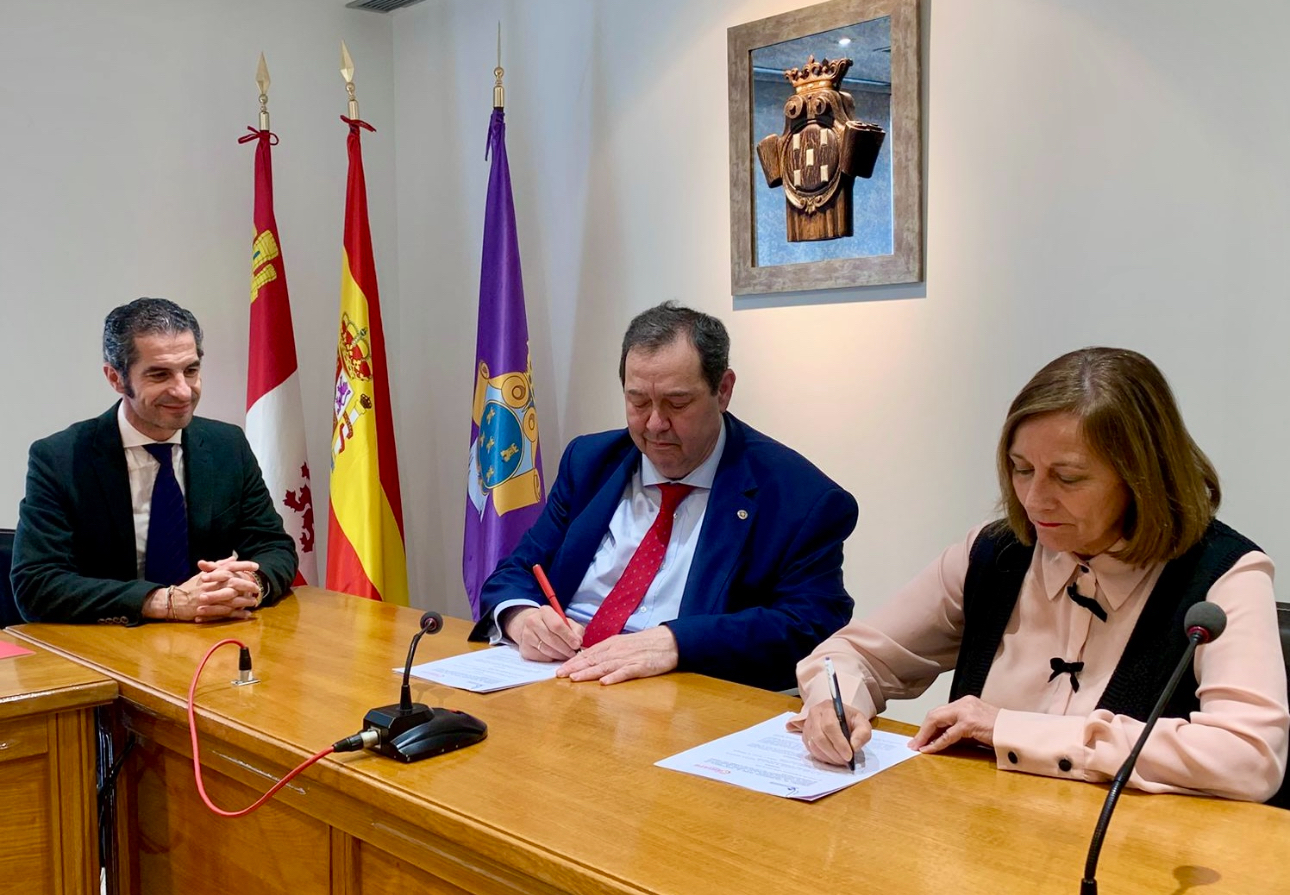 Ayuntamiento y Camara de Comercio renuevan su colaboración en el Vivero de Empresas Innova que roza el completo y apuesta por el emprendimiento