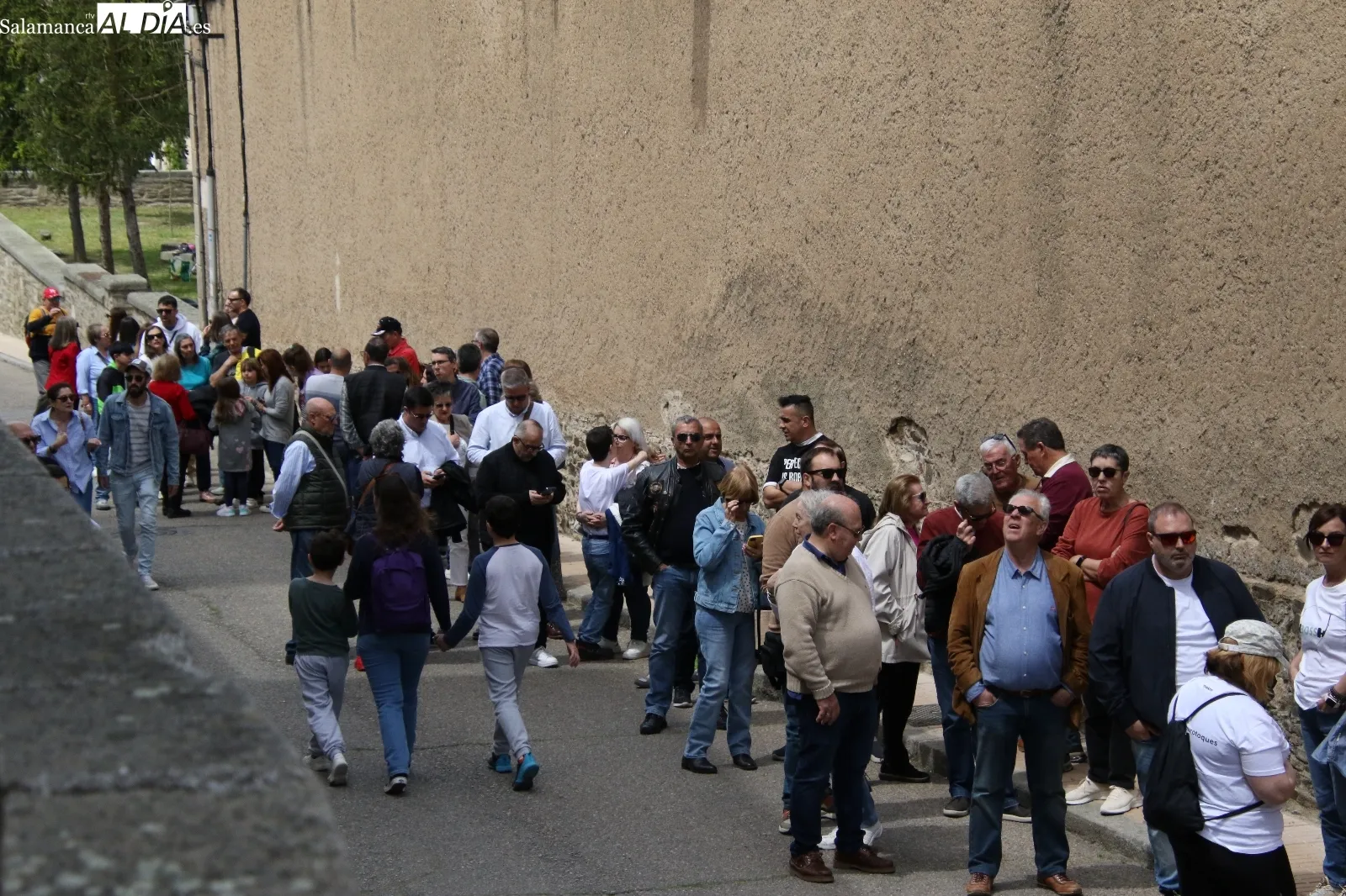 Foto 5 - Alba de Tormes en ebullici&oacute;n: Miles de peregrinos llenan la villa ducal  
