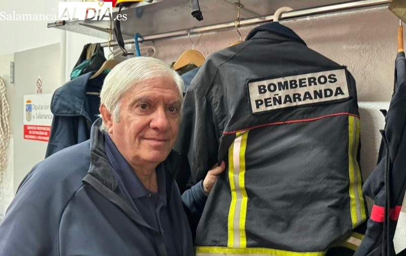 Felipe del Castillo: Ser bombero y ayudar a la gente ha sido mi vida de día y de noche