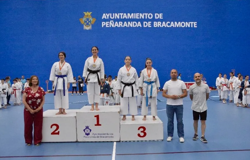 Foto 5 - Gran ambiente y nivel en el estreno del Campeonato Provincial de K&aacute;rate en Pe&ntilde;aranda