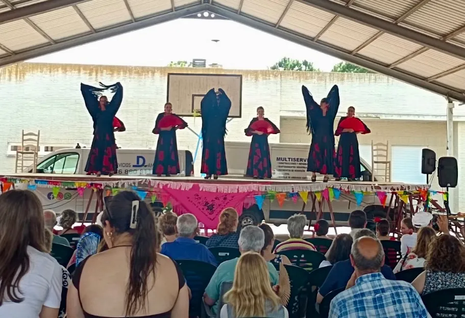 Foto 5 - Villoria se abarrota de arte y diversi&oacute;n durante la VI Feria Rociera