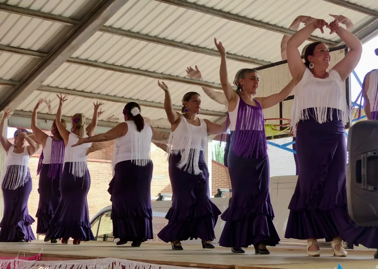 Foto 8 - Villoria se abarrota de arte y diversi&oacute;n durante la VI Feria Rociera
