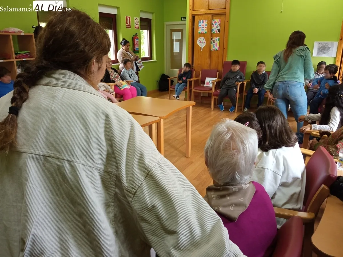 Niños y mayores compartieron experiencias y aprendizajes en Monleras