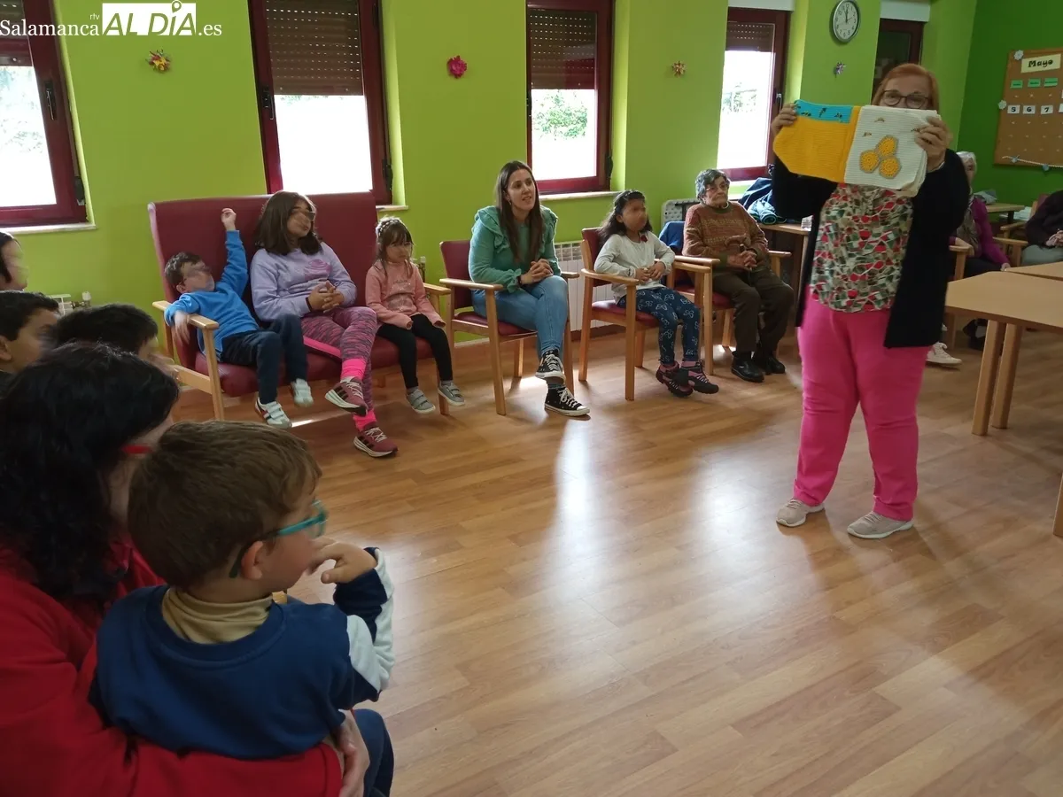 Niños y mayores compartieron experiencias y aprendizajes en Monleras