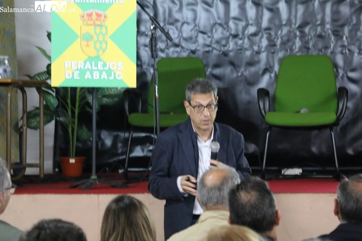 II Jornada de Promoción del Vacuno de Carne en Peralejos de Abajo / CORRAL 
