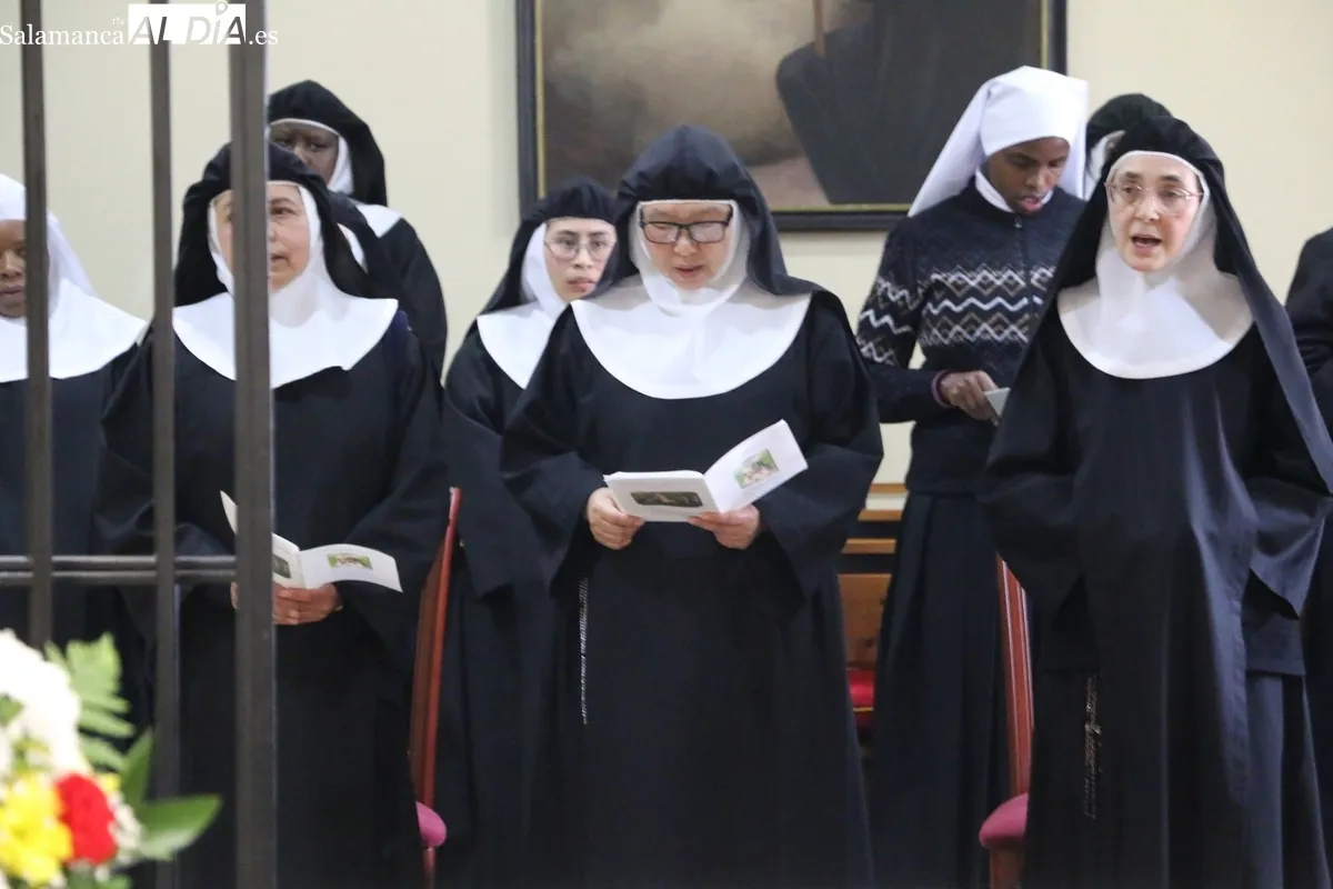 Ceremonia de Profesión Solemne de sor María Zhang Yuechun en el convento de Santo Toribio de Vitigudino / CORRAL