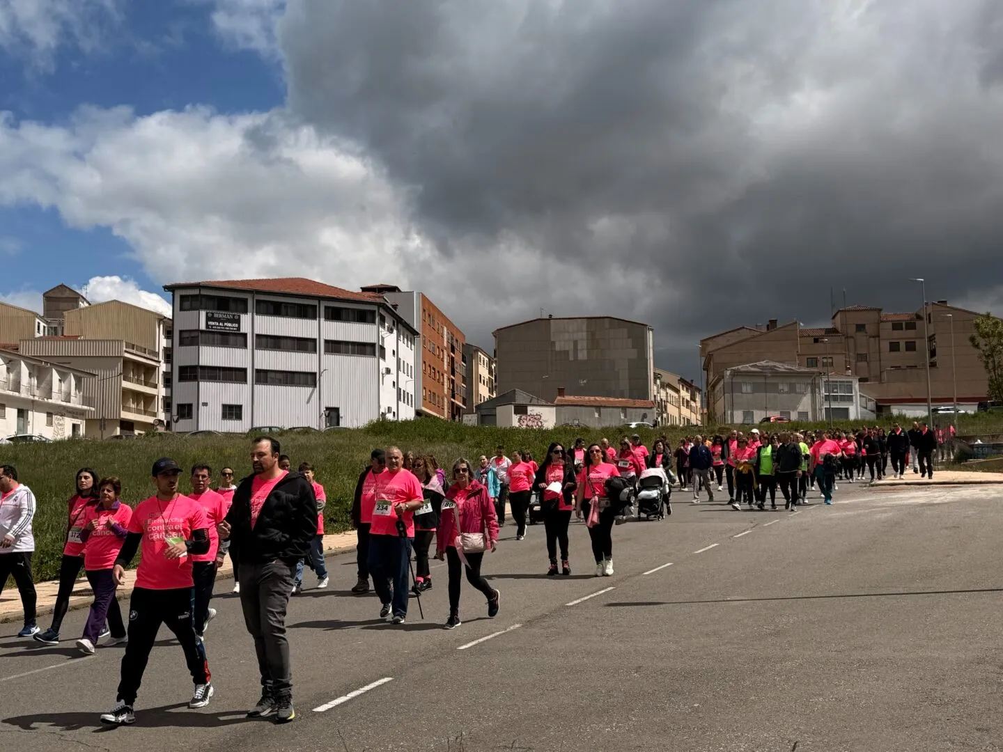 Más de 450 personas participan en la II Marcha contra el Cáncer de Guijuelo | FOTOS: Ayuntamiento de Guijuelo 