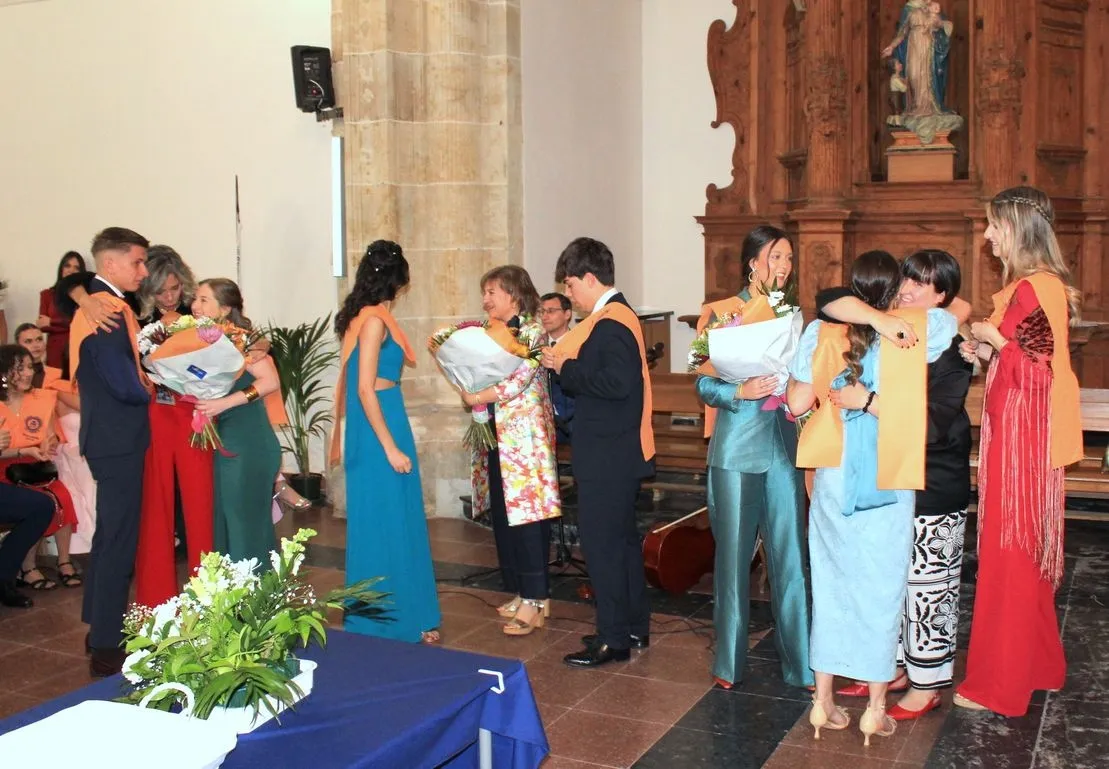 Foto 6 - El Calasanz de Salamanca despide a sus alumnos de 2&ordm; de Bachillerato en su graduaci&oacute;n