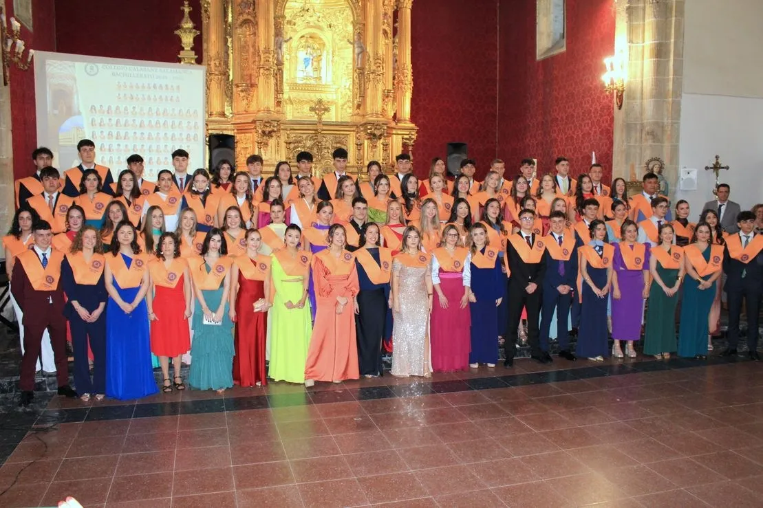 Foto 5 - El Calasanz de Salamanca despide a sus alumnos de 2&ordm; de Bachillerato en su graduaci&oacute;n