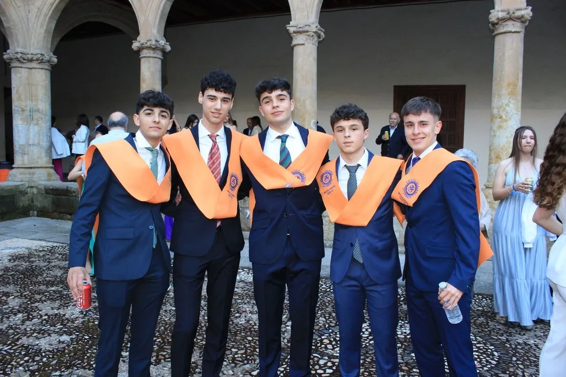 Foto 3 - El Calasanz de Salamanca despide a sus alumnos de 2&ordm; de Bachillerato en su graduaci&oacute;n