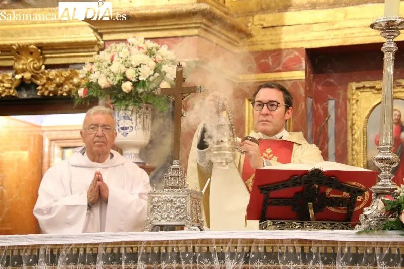 Foto 5 - Miguel &Aacute;ngel Gonz&aacute;lez invita a seguir la "m&iacute;stica de lo cotidiano" y la "determinada determinaci&oacute;n" de Santa Teresa