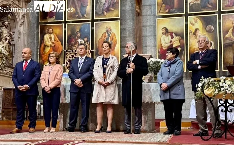 Foto 2 - La Hermandad de Cofrad&iacute;as de Pe&ntilde;aranda inicia una nueva etapa tras el emotivo acto de relevo en su presidencia y junta rectora