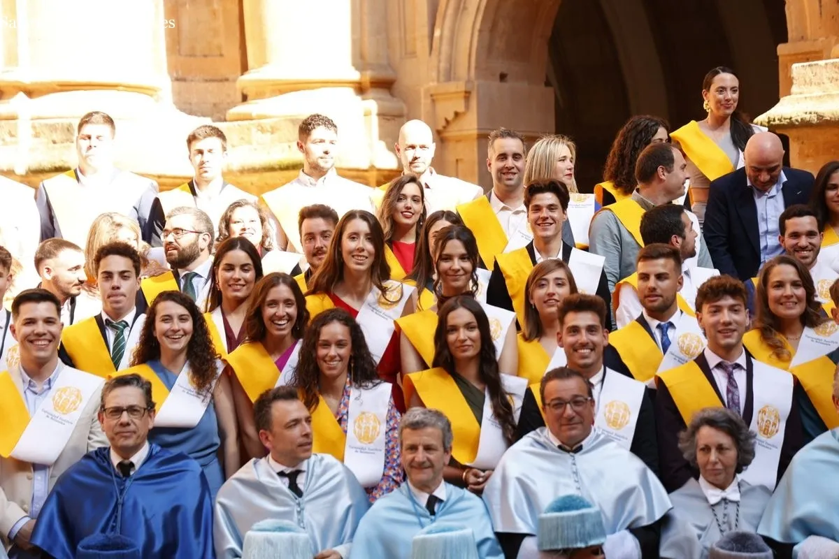 Ceremonias de imposición de becas del Máster Universitario en Formación del Profesorado de ESO y Bachillerato, FP y Enseñanzas de Idiomas, y del Curso de Formación Pedagógica y Didáctica. Fotos: David Sañudo