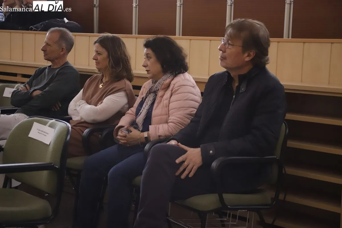 Charla de Javier Alvariño, Premio Goya a la Mejor Dirección de Arte, en la Facultad de Bellas Artes de la Universidad de Salamanca. Foto de Ángel Puma