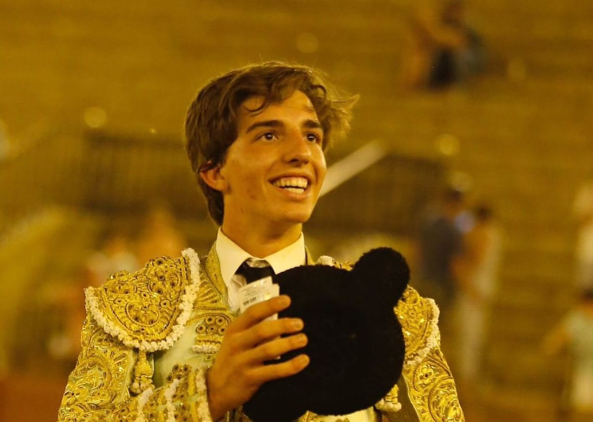 Julio Norte toca pelo en Colmenar de Oreja