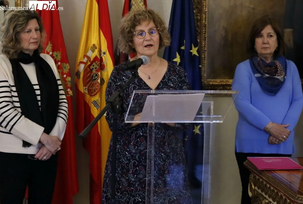 Recepción en el Ayuntamiento de Salamanca por el Día Internacional de la Fibromialgia y el Síndrome de Fatiga Crónica. Foto de David Domínguez