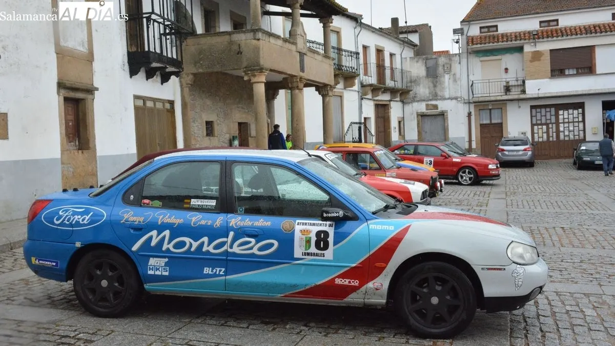 Al finalizar la ruta los vehículos quedaron expuestos en la Plaza Mayor de Lumbrales