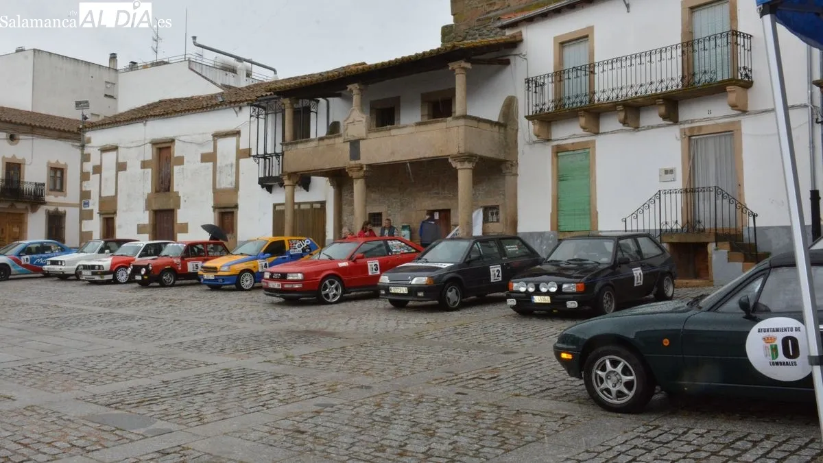 Al finalizar la ruta los vehículos quedaron expuestos en la Plaza Mayor de Lumbrales